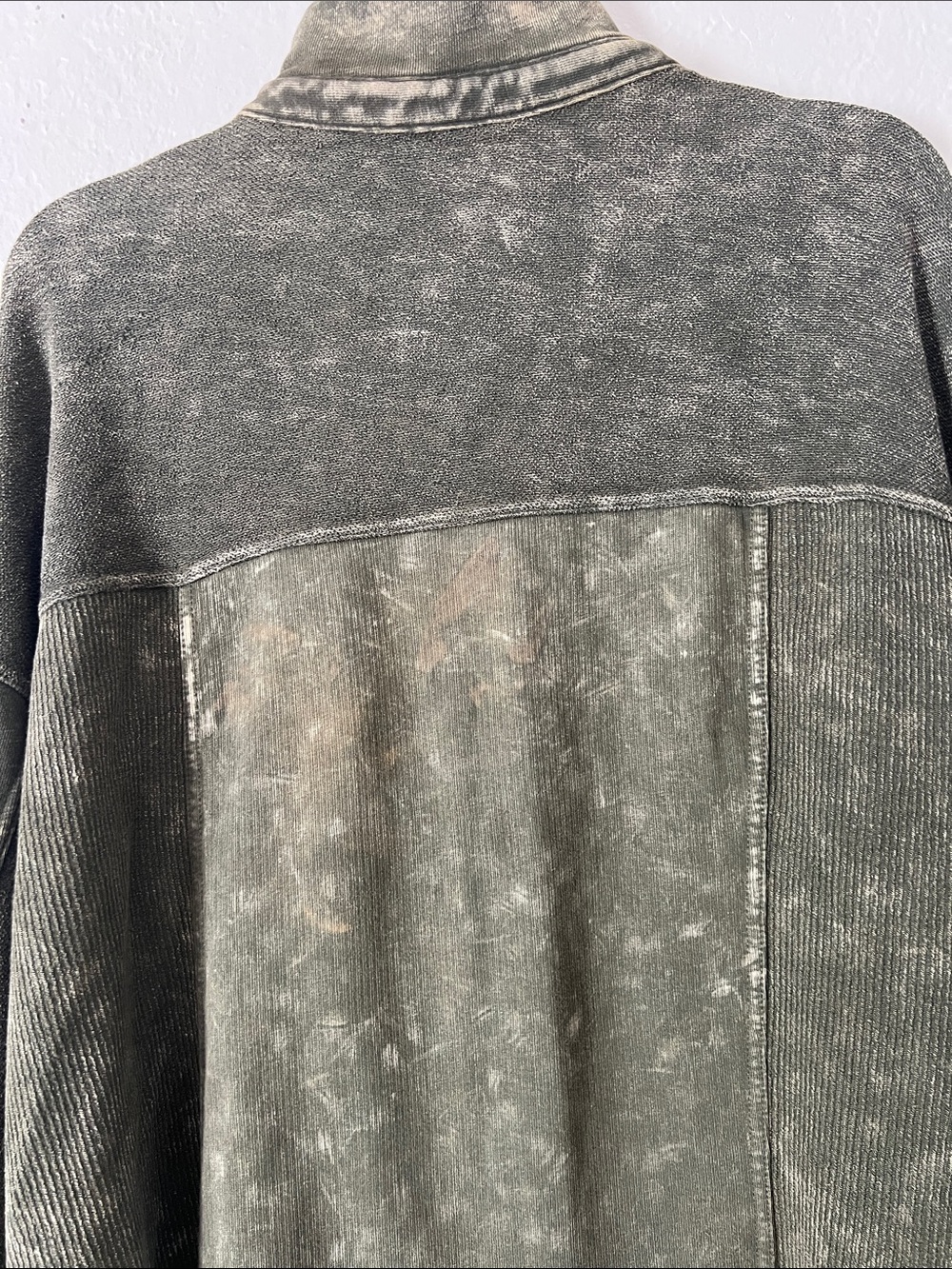 EUC PILCRO Relaxed Shirt Jacket Button Down Olive Distressed 100% Cotton L - Picture 9 of 16